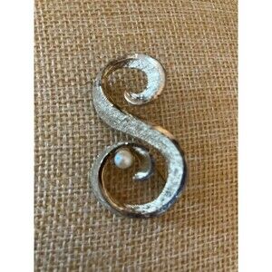 Mamselle Initial Brooch Letter S Brushed Gold Tone Faux Pearl Vintage Pin Signed